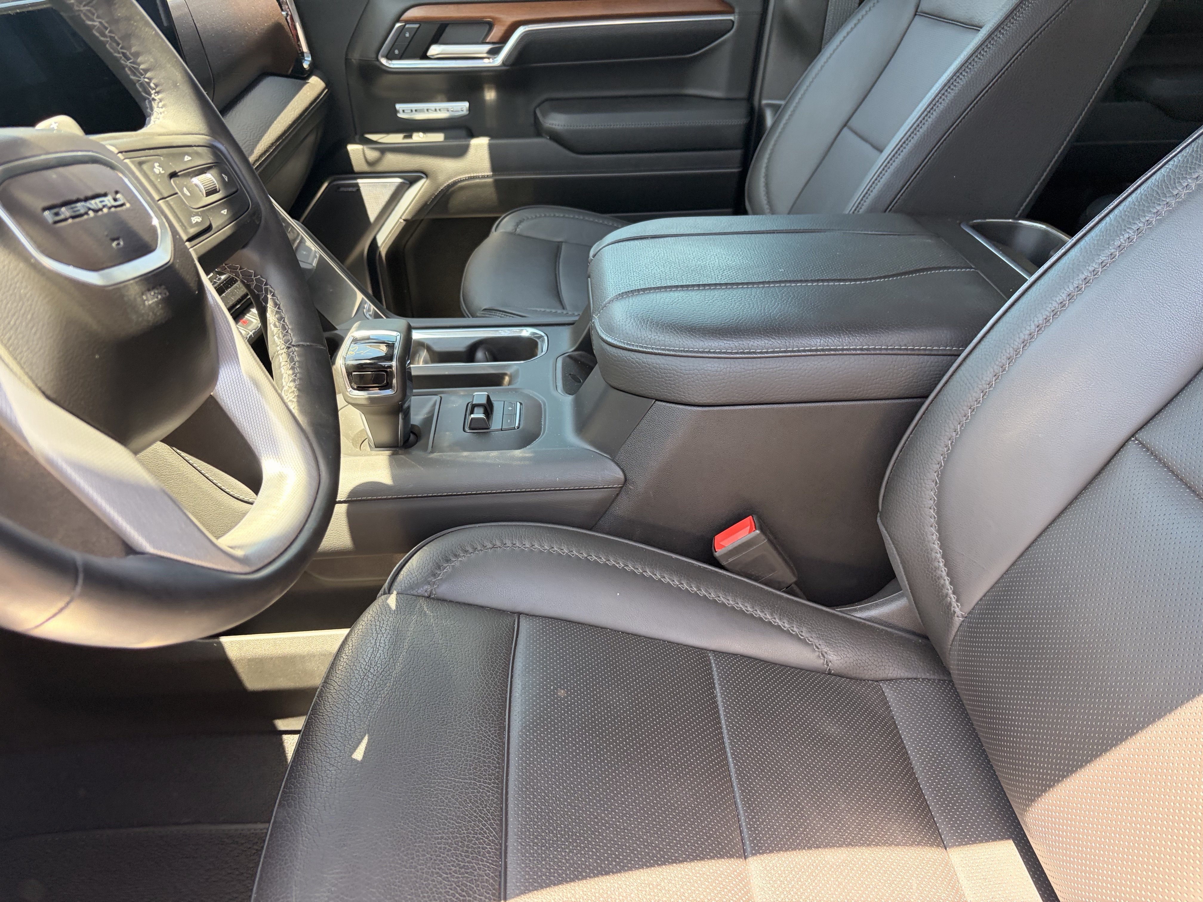 Used 2023 Summit White GMC Denali image 9