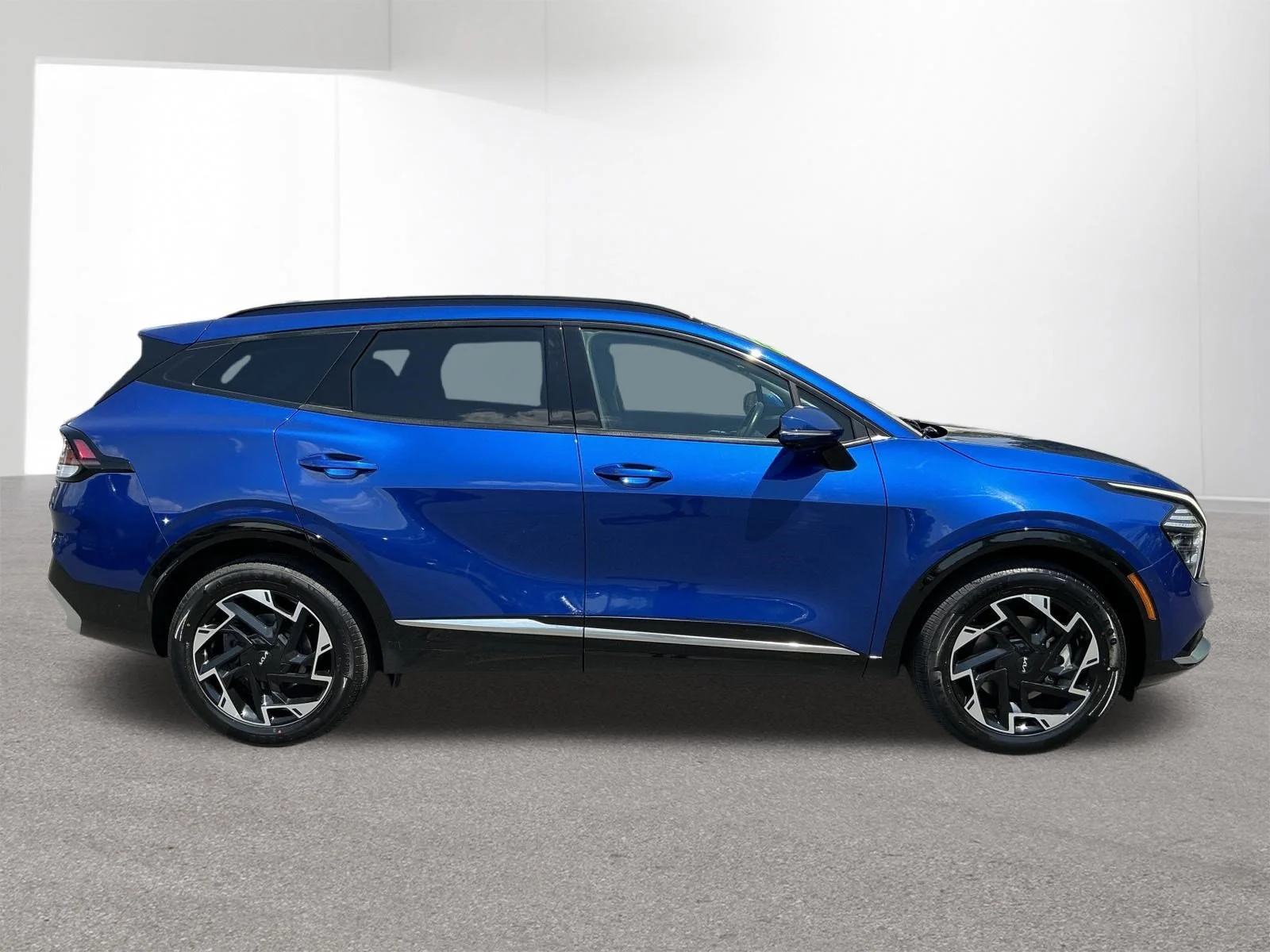 Used 2023 Blue Kia SX-Prestige image 2