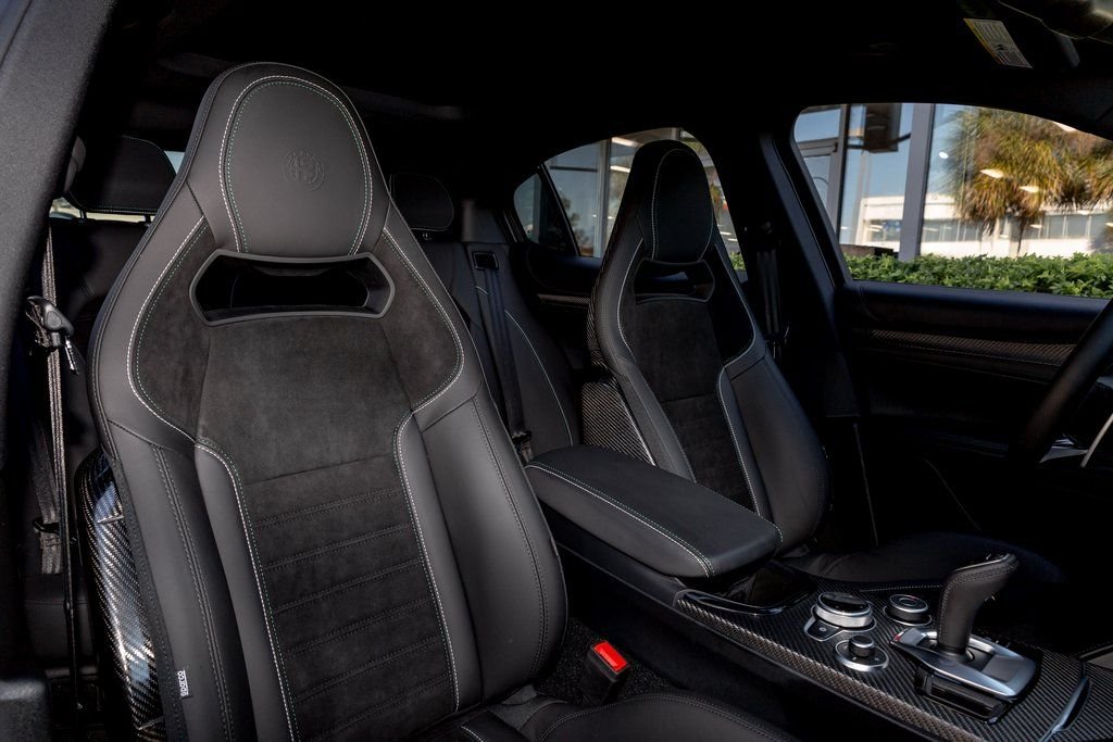 2024 Alfa Romeo Stelvio Quadrifoglio - Photo 36