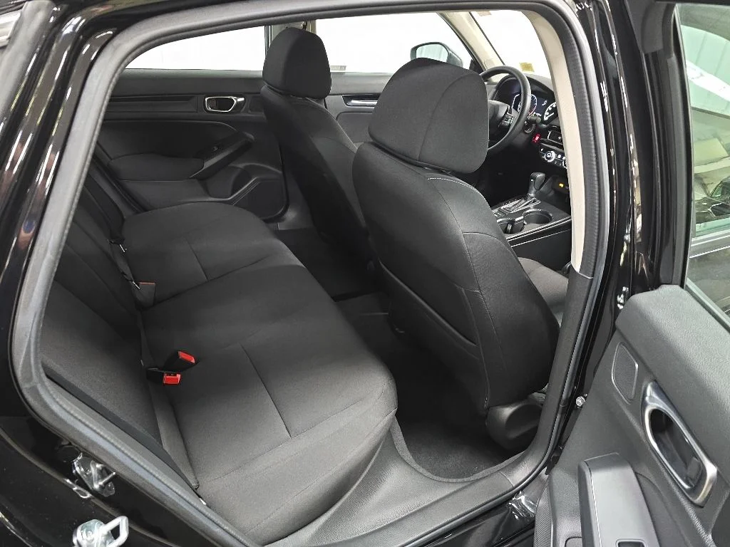 Used 2023 Black Honda EX image 18