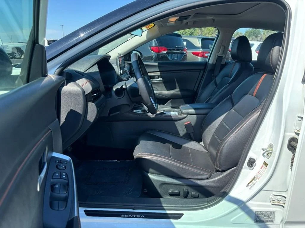 Used 2025  Nissan SR image 9