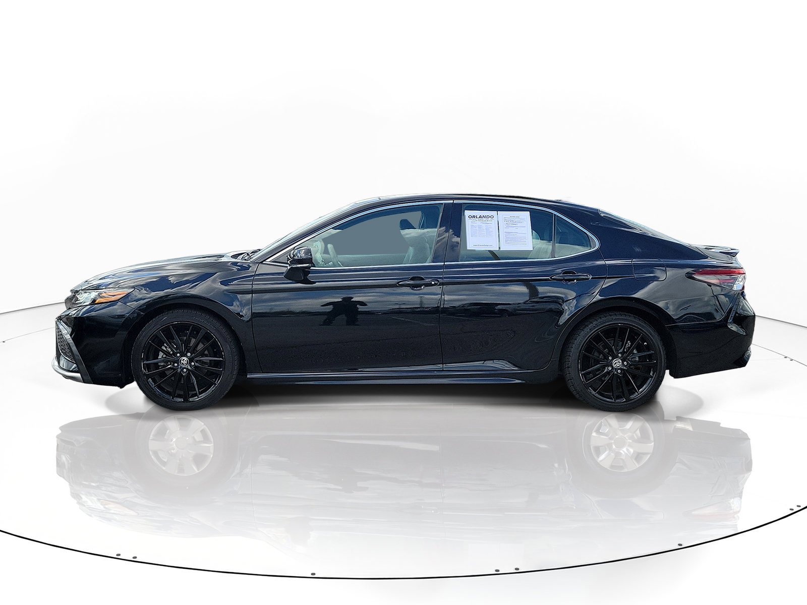 Used 2021 Midnight Black Metallic Toyota XSE image 4