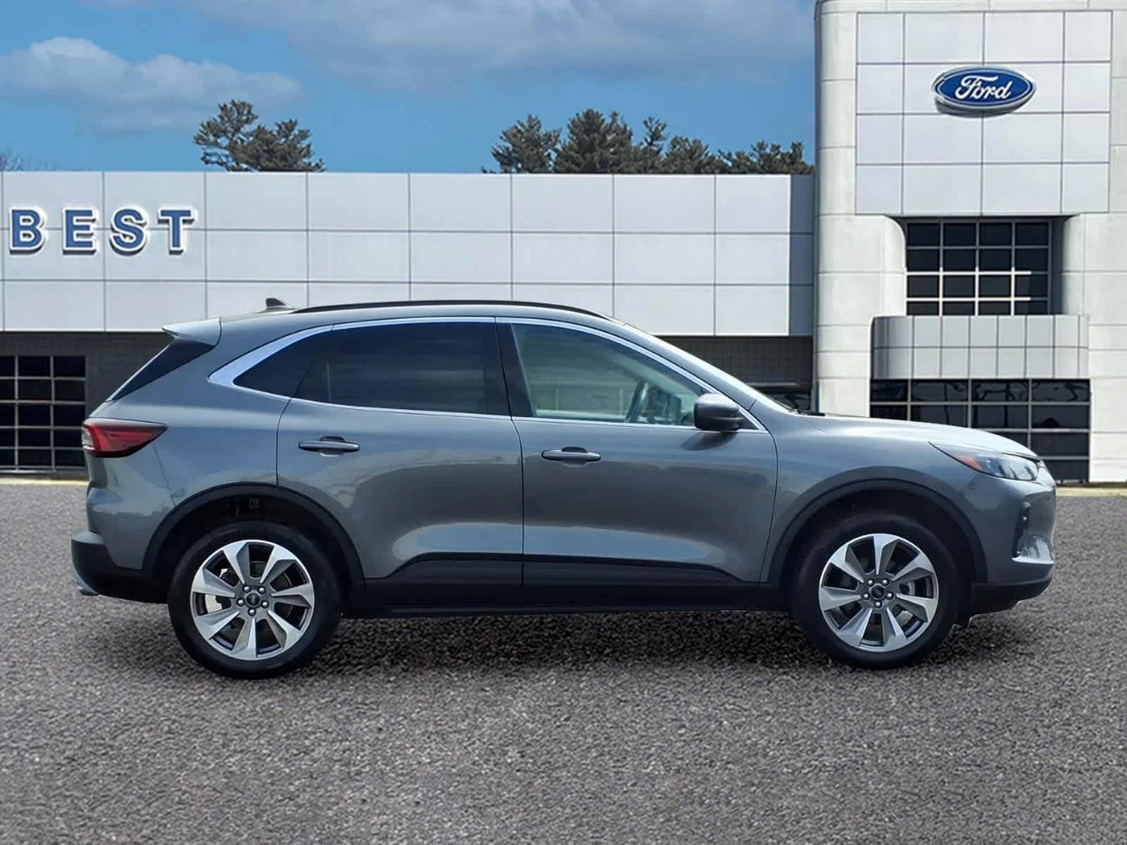 Used 2025 Carbonized Gray Ford Platinum image 9