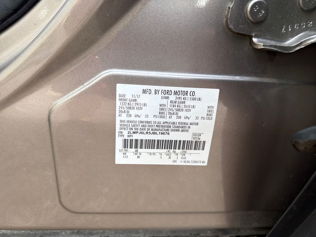 Used 2018 Brown Lincoln Reserve image 25