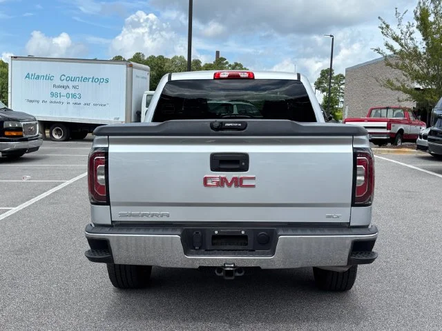 Used 2018 Silver GMC SLT image 4