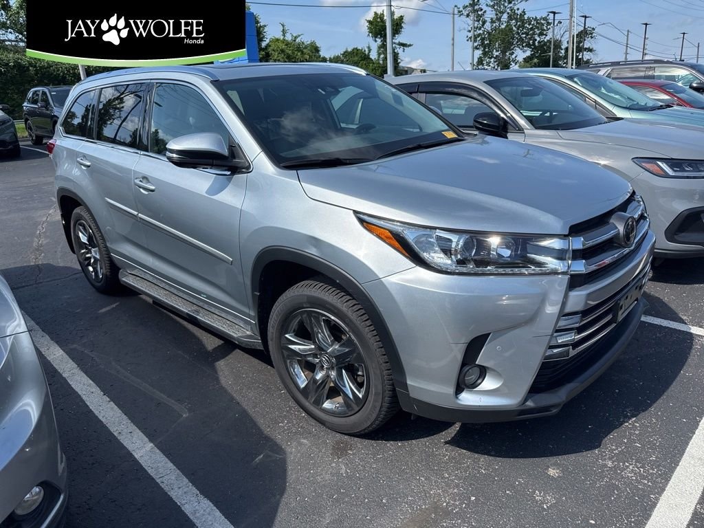 2018 Toyota Highlander Limited Platinum 4x4 V6's photo