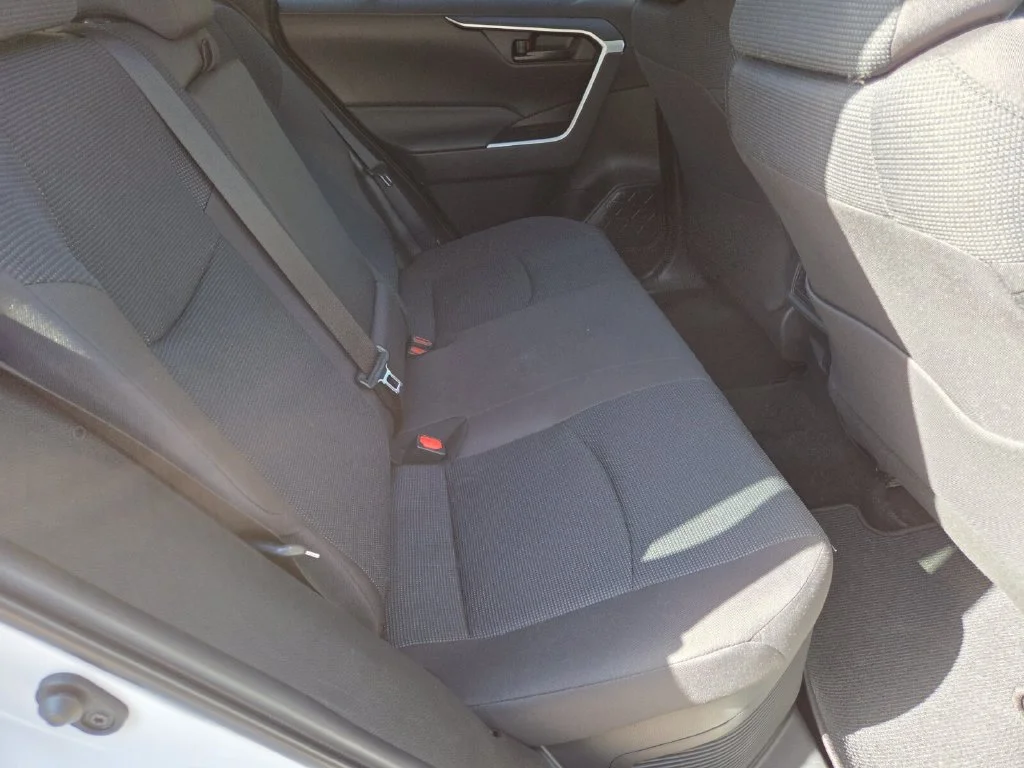 Used 2025 White Toyota LE image 17