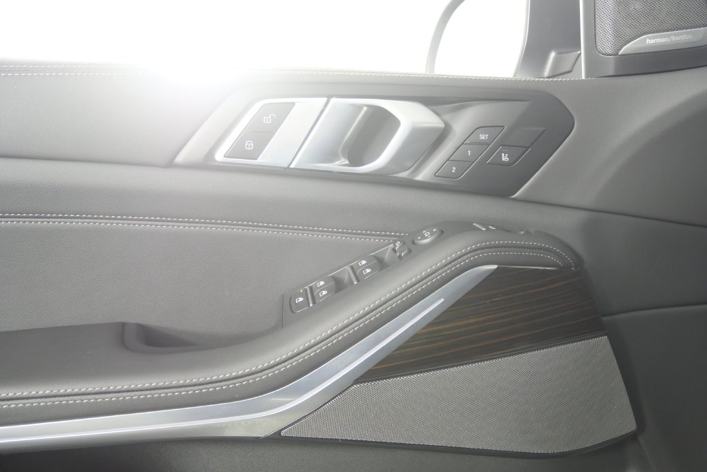 Certified Used 2026 Blue BMW xDrive40i image 9