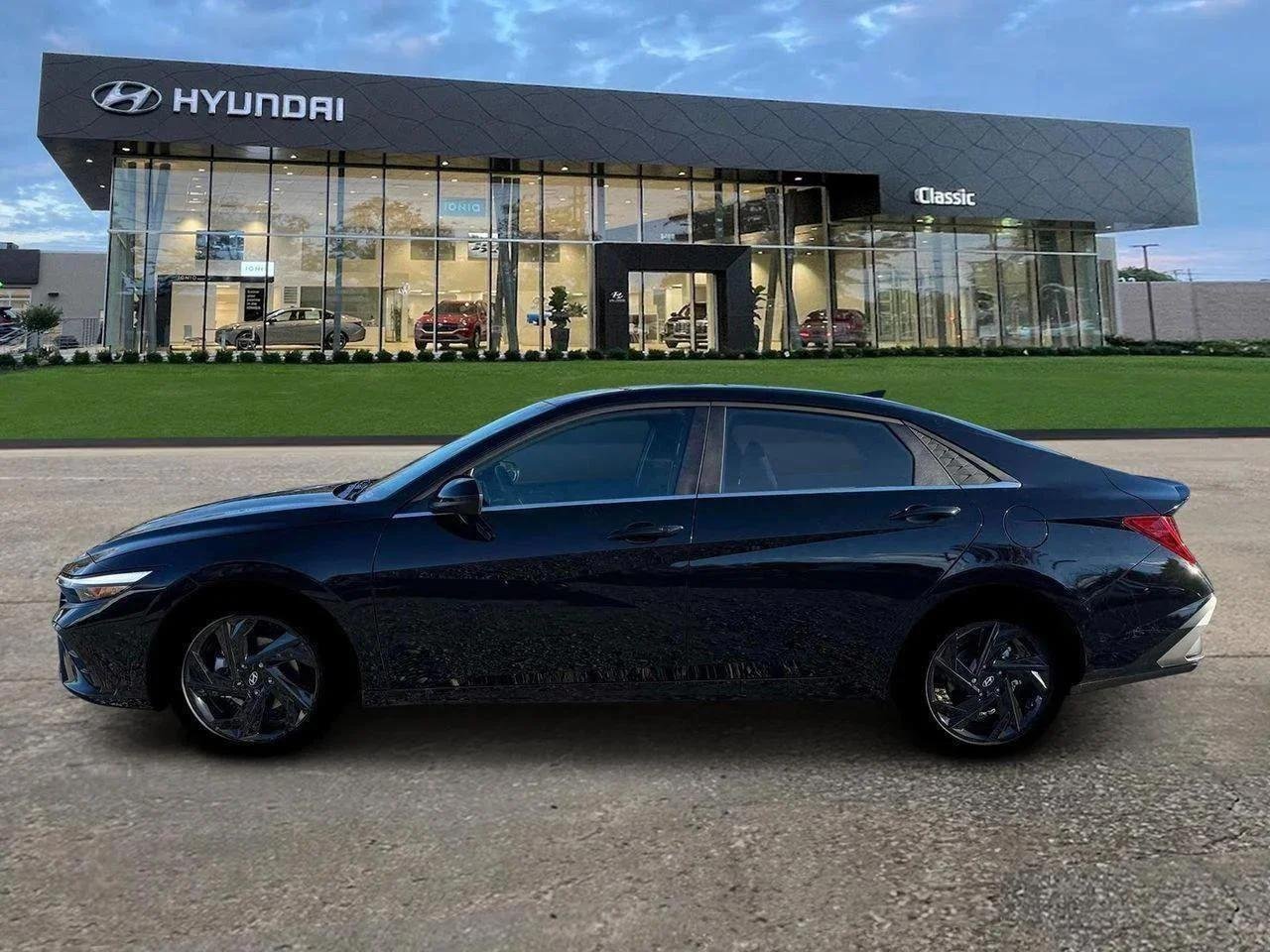New 2026 Abyss Black Pearl Hyundai SEL Sport Premium image 3