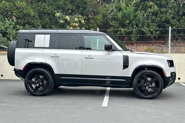 New 2026 Borasco Grey Land Rover X-Dynamic SE image 6