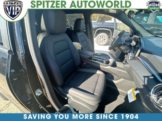 New 2027 Mosaic Black Metallic Chevrolet LT image 36