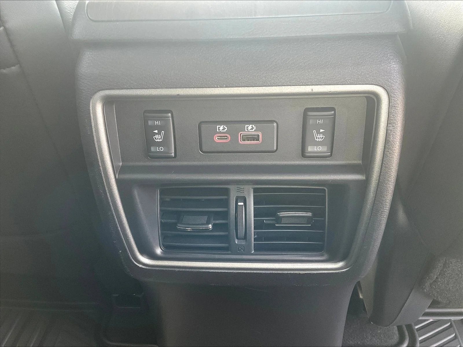 Used 2024 Brilliant Silver Metallic Nissan Platinum image 31