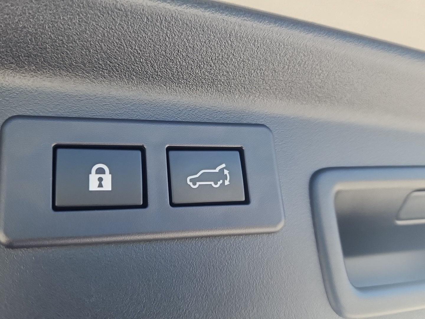 Used 2026 River Rock Pearl Subaru Touring XT image 10