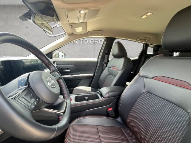 Used 2025 Brown Nissan SR image 19