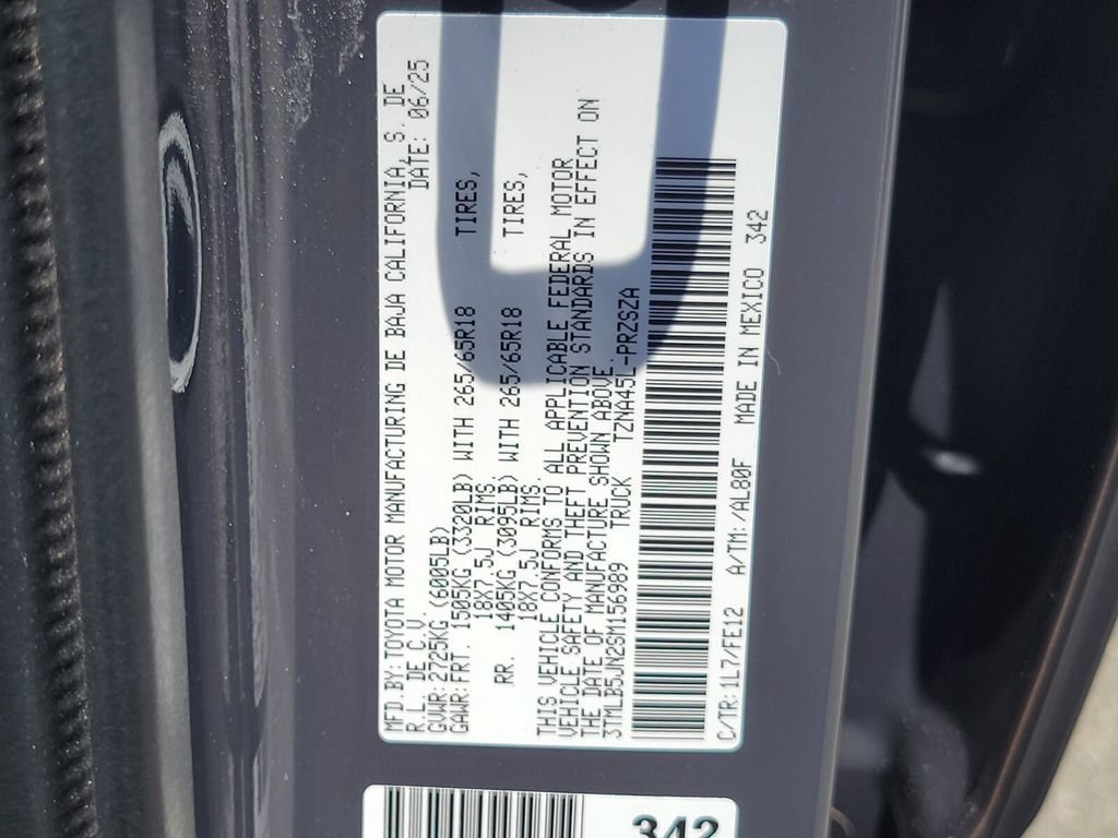 Used 2025  Toyota  image 17