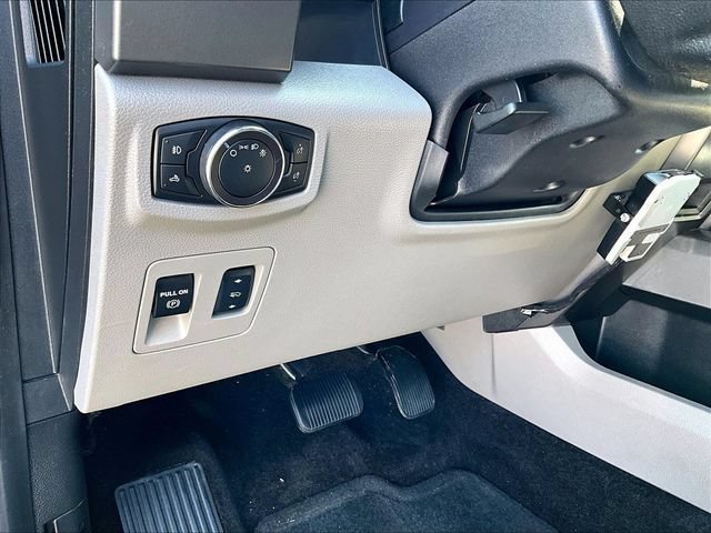 Used 2017 Caribou Metallic Ford XL image 30