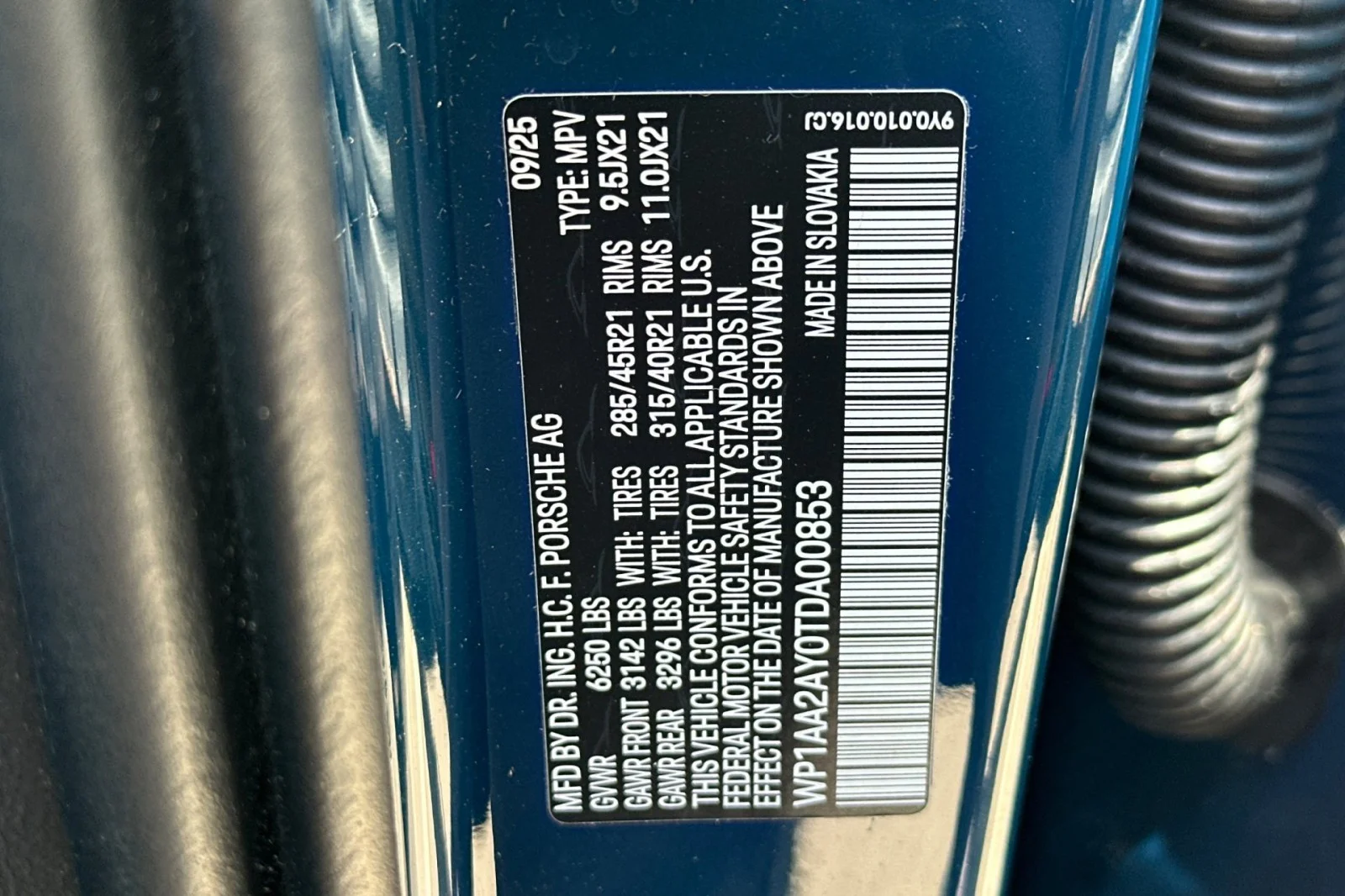 Used 2026 Montego Blue Metallic Porsche AWD image 29