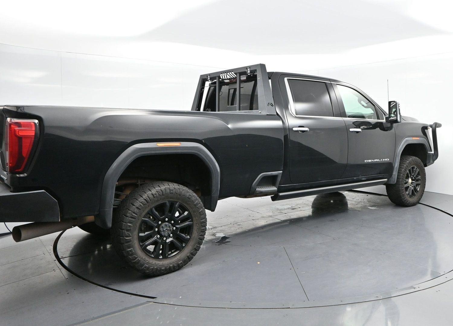Used 2021 Ebony Twilight Metallic GMC Denali image 7