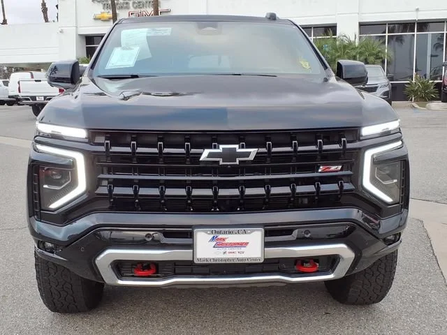 Used 2025 Black Chevrolet Z71 image 2