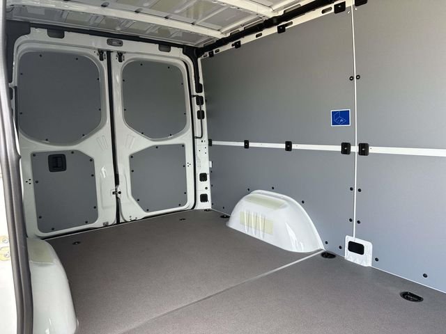 New 2026 Arctic White Mercedes-Benz Cargo 144 WB image 31