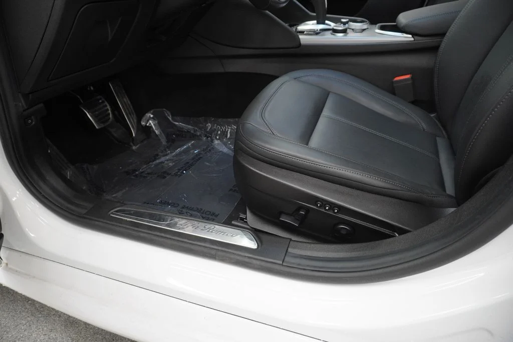 Used 2024 White Alfa Romeo Ti image 42