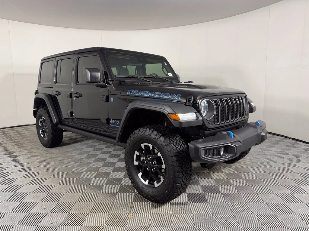 Certified Used 2025 Black Jeep Rubicon 4xe image 4