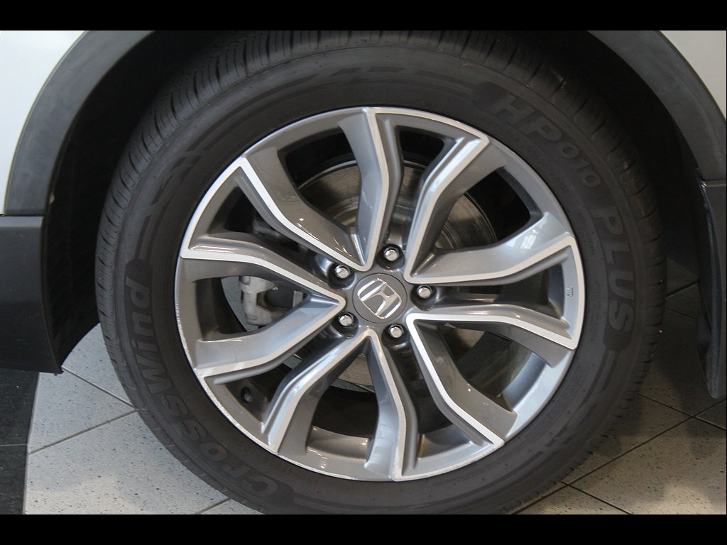 Used 2020 Lunar Silver Metallic Honda Touring image 9