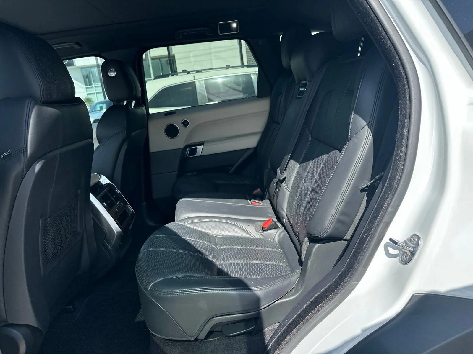 Used 2014  Land Rover 3.0L V6 Supercharged HSE image 19