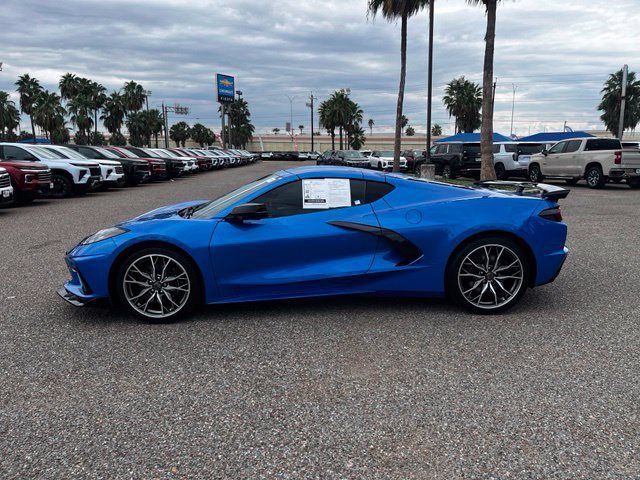 Used 2025 Riptide Blue Metallic Chevrolet 2LT image 5