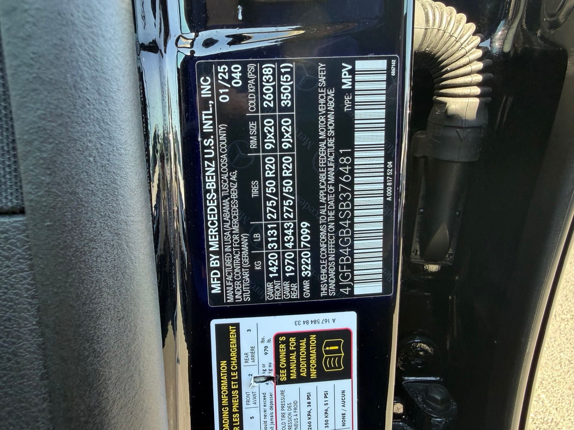 Certified Used 2025 Black Mercedes-Benz GLE 450e image 35