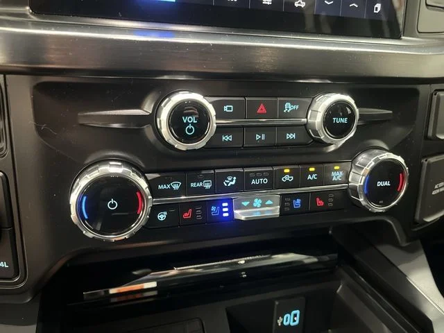 New 2026 Star White Metallic Tri-Coat Ford Lariat image 17