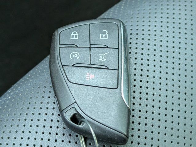 Used 2023  Buick Essence image 33