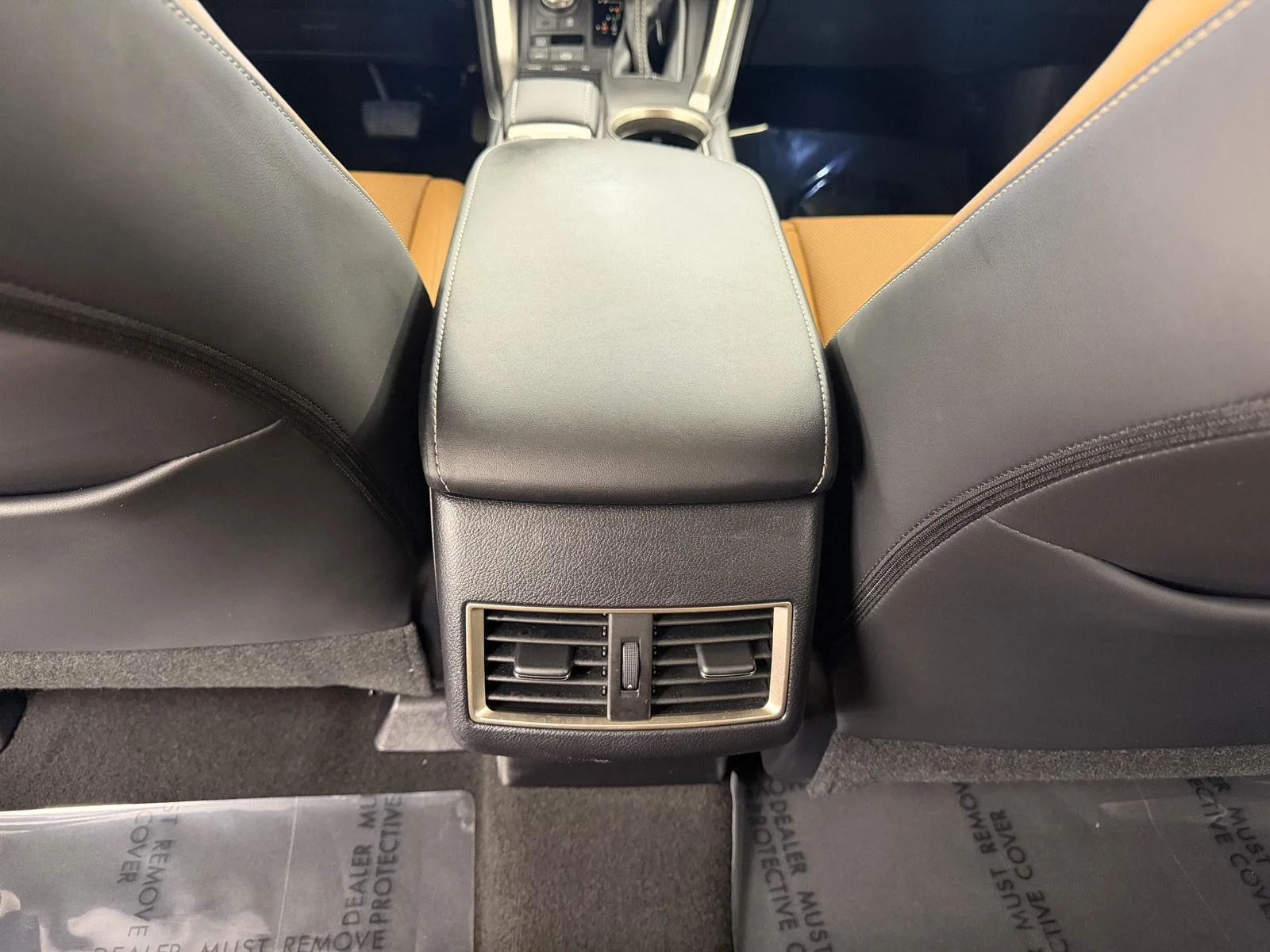 Used 2019 Eminent White Pearl Lexus Base image 24