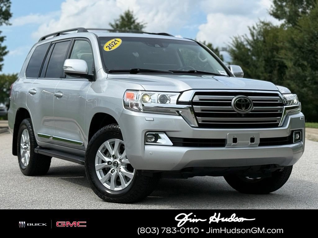 Used 2021 Silver Toyota 4DR 4WD image 1