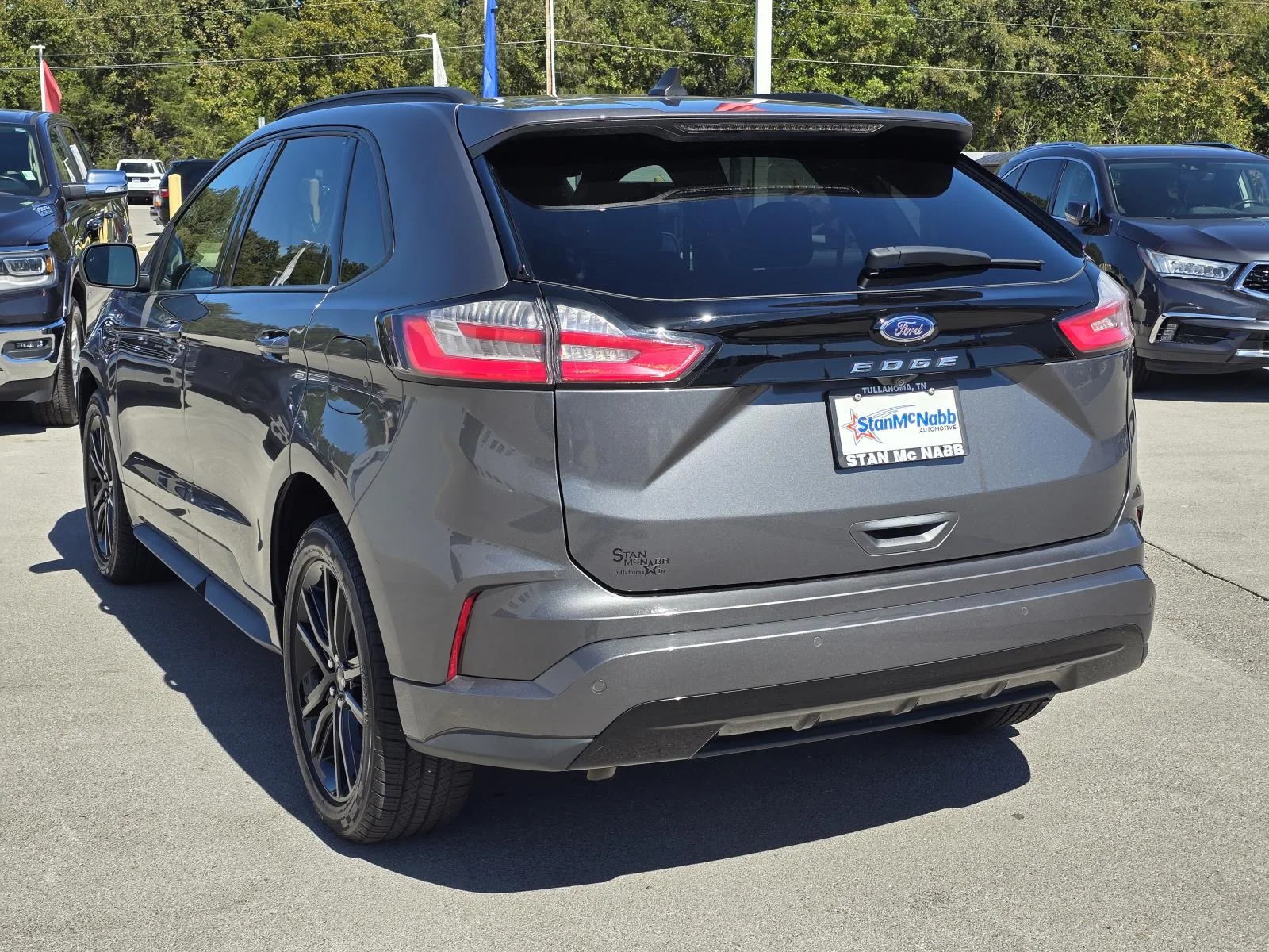 Used 2024 Gray Ford ST-Line image 5