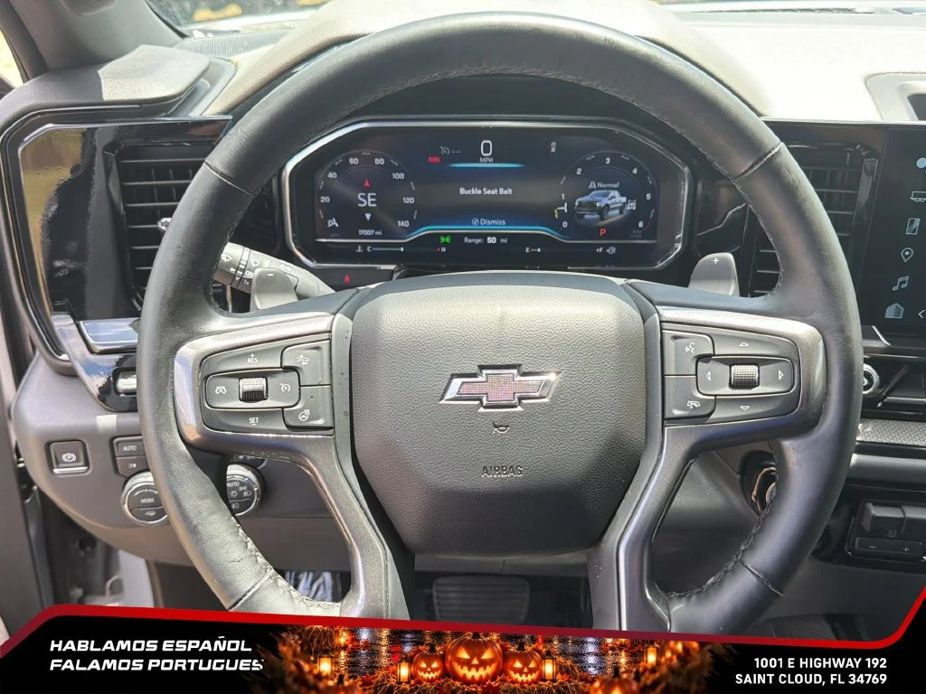 Used 2025 Slate Gray Metallic Chevrolet ZR2 image 17