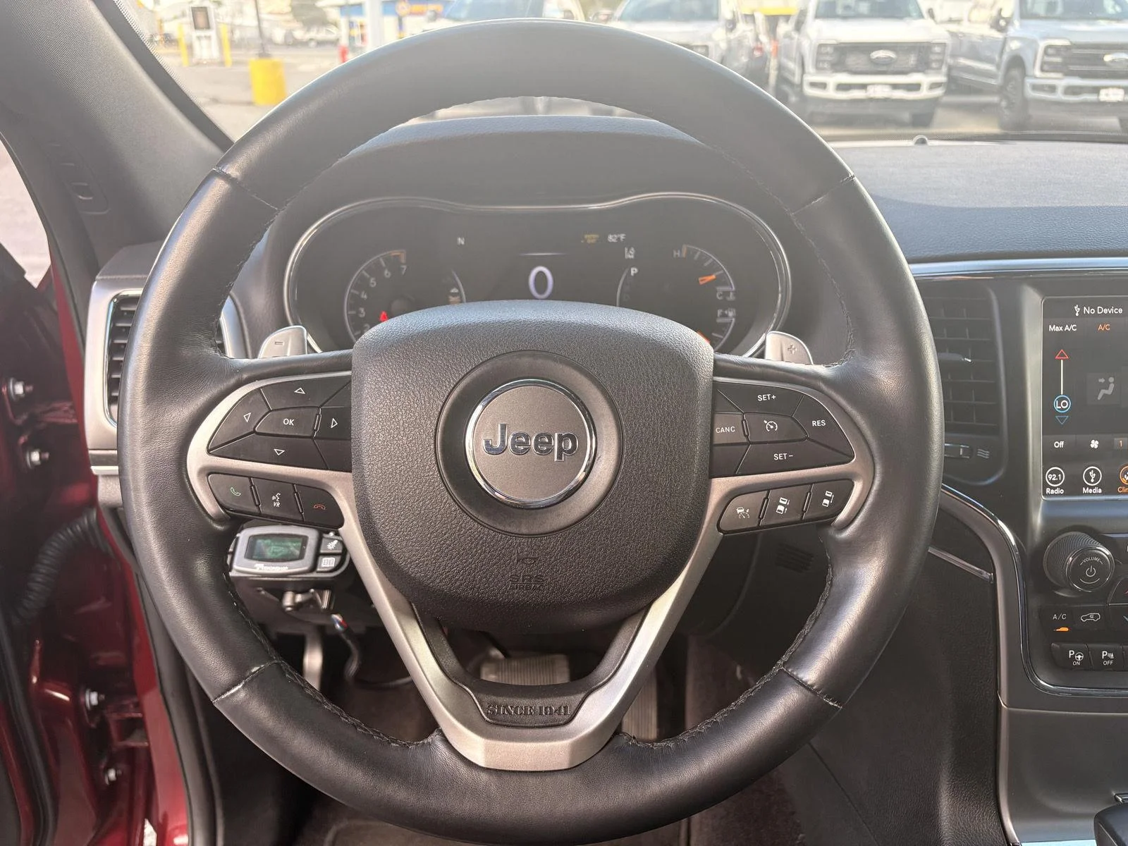 Used 2018 Velvet Red Pearlcoat Jeep Limited image 15