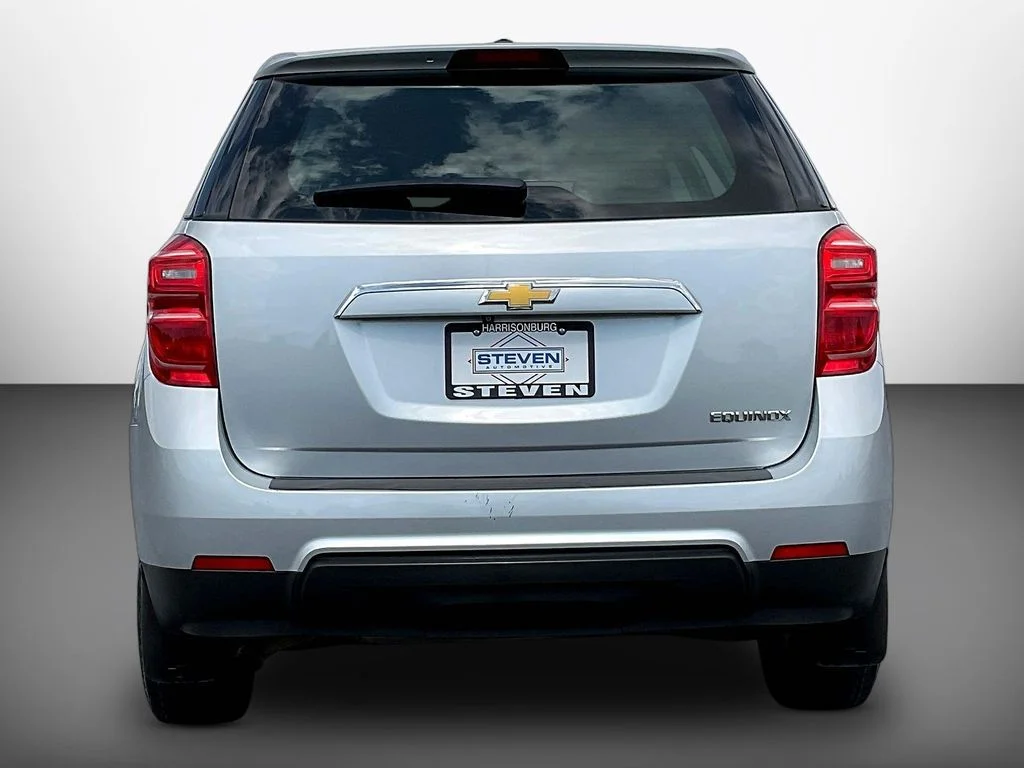 Used 2016 Silver Ice Metallic Chevrolet LS image 5