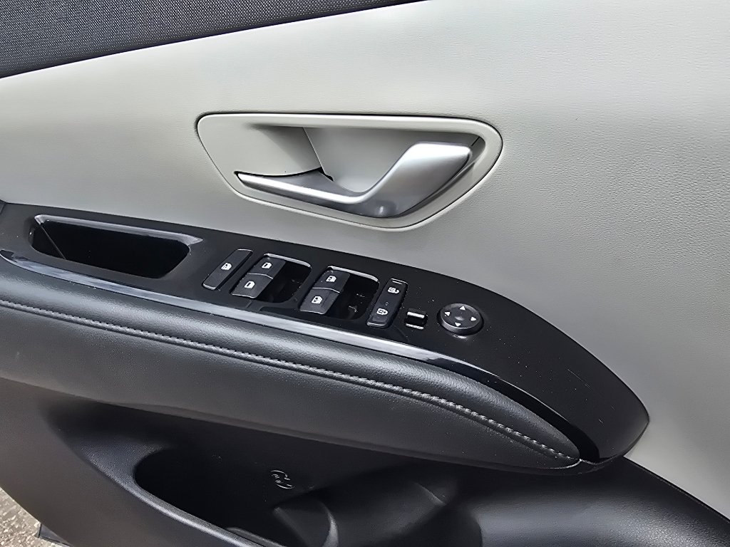Used 2022 Deep Sea Hyundai SEL Convenience image 18