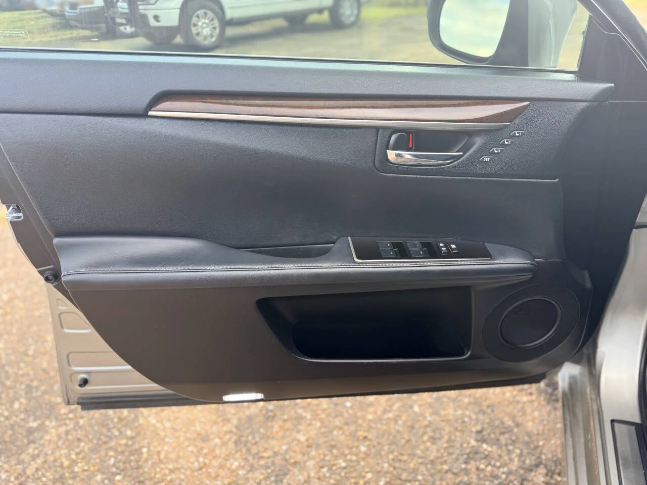 Used 2017 Silver Lexus Base 4dr Sedan image 30