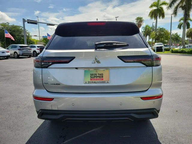 Used 2026 Silver Mitsubishi ES image 5