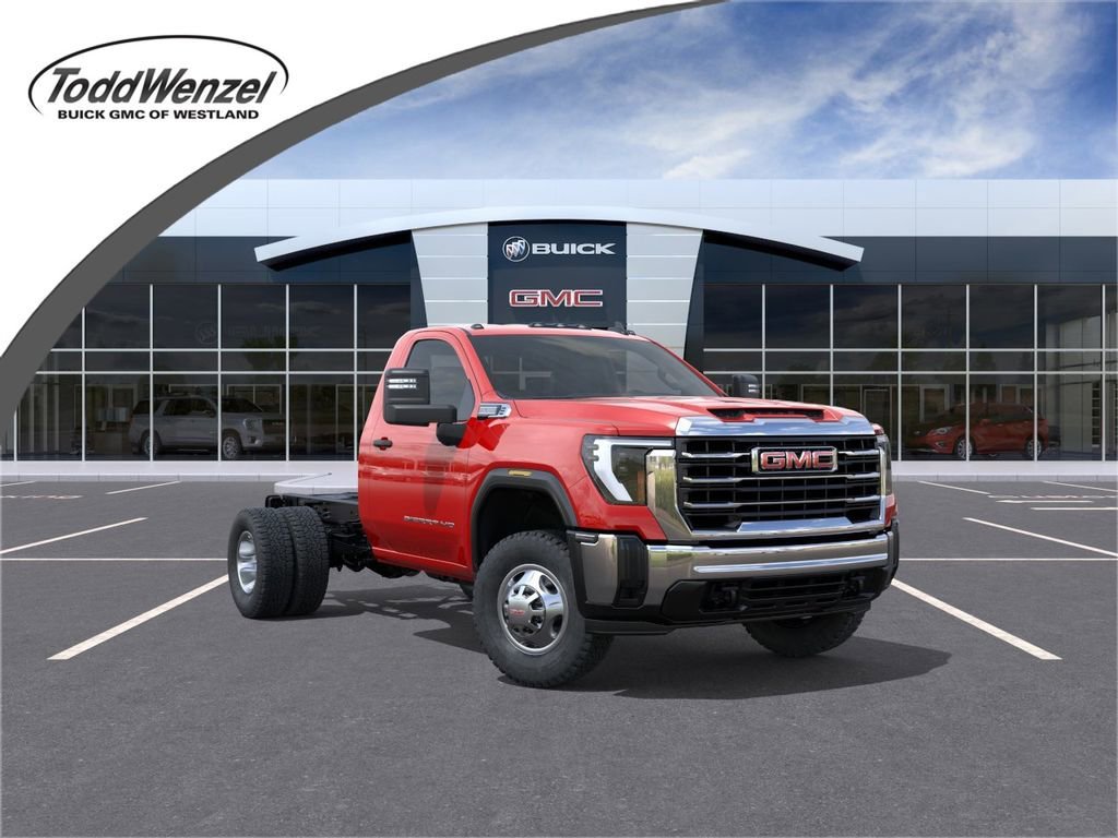 2026 GMC Sierra 4WD Regular Cab Chassis LWB Pro's photo