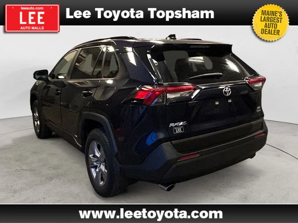 Certified Used 2025 Blueprint Toyota Hybrid XLE image 3