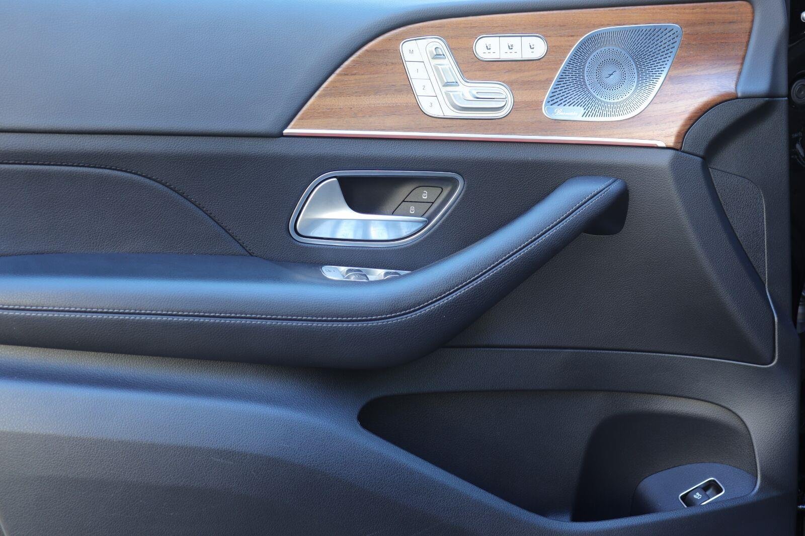 Used 2025 BLACK Mercedes-Benz GLE 350 image 8