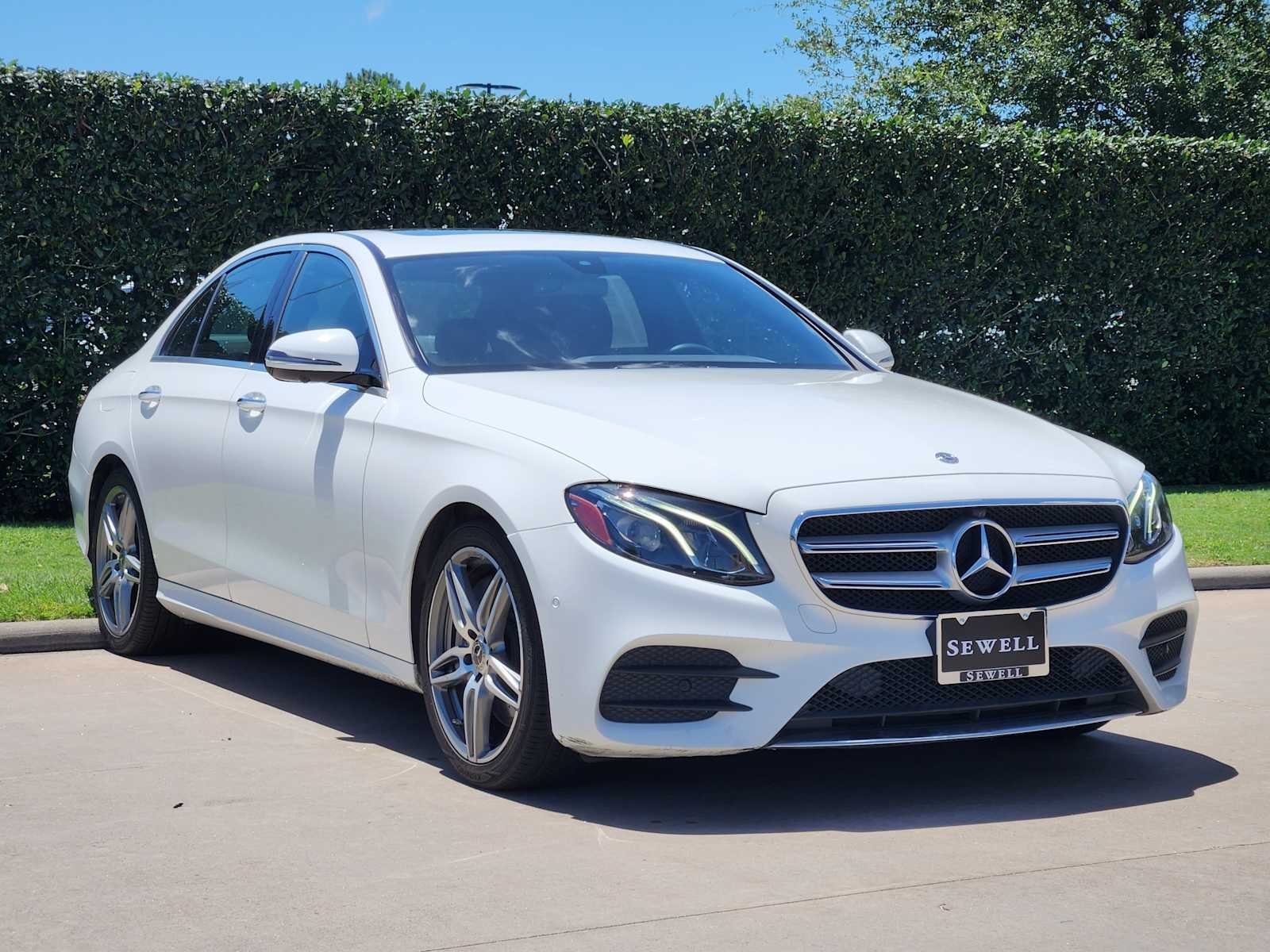 Used 2019 Polar White Mercedes-Benz E 300 image 3