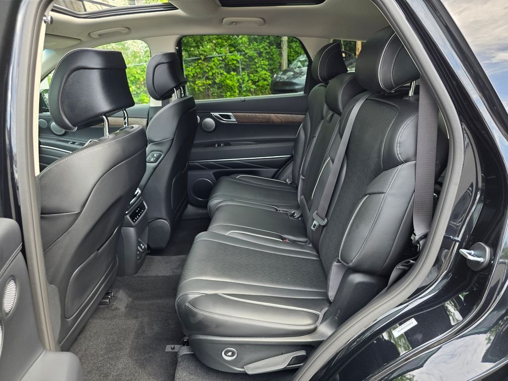 New 2026 Black Genesis 2.5T PRESTIGE image 16