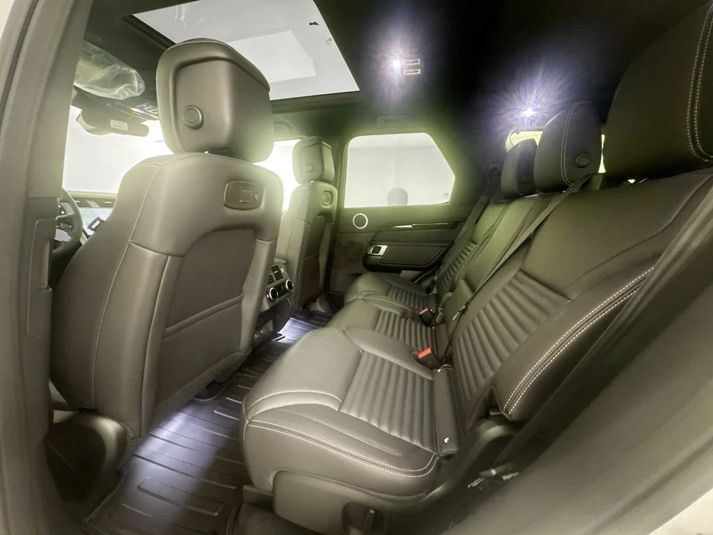 New 2026 Fuji White Land Rover S image 24