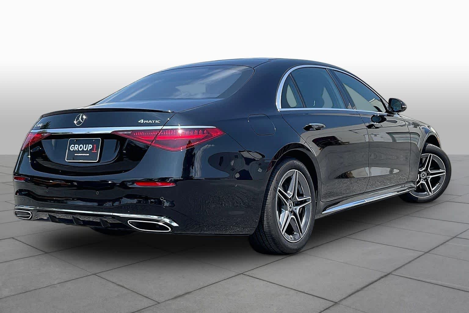 Used 2025 Obsidian Black Metallic Mercedes-Benz S 580 image 12