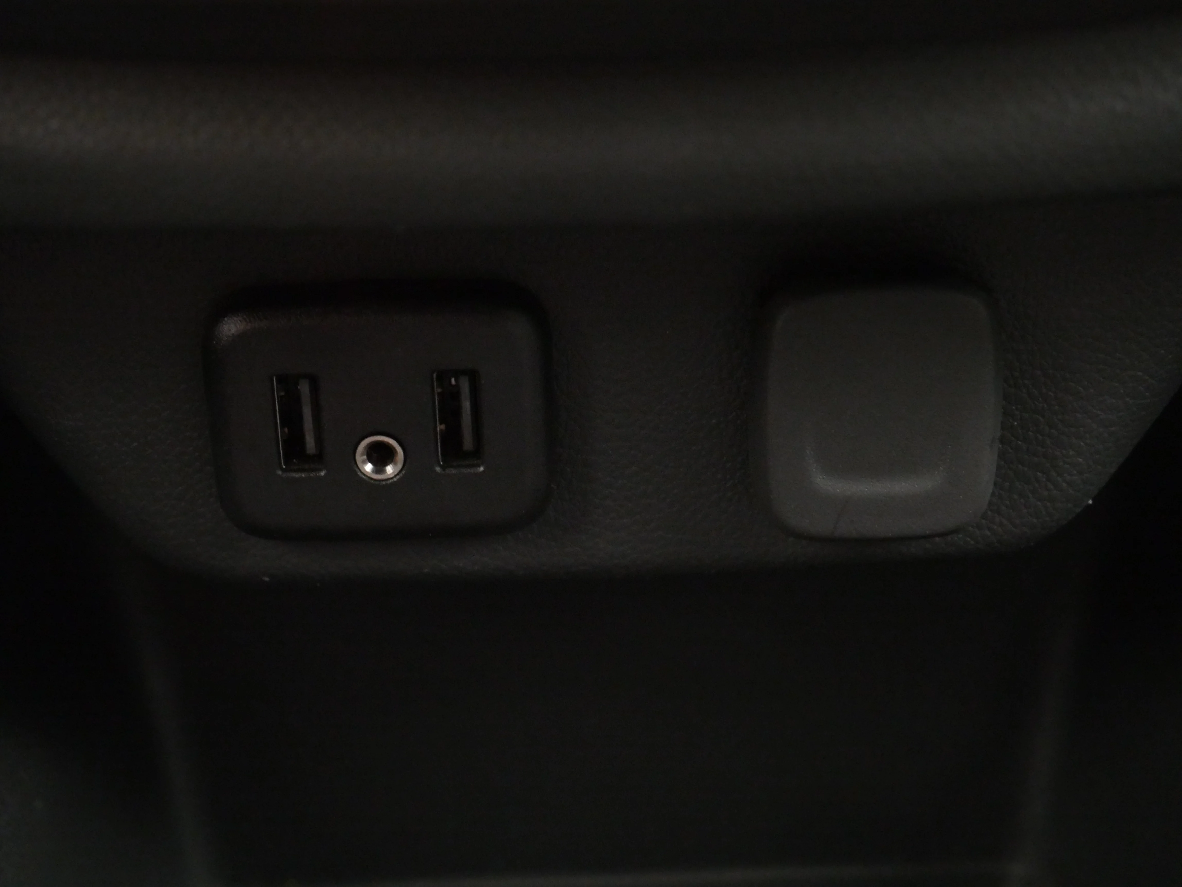2023 Chevrolet Traverse 1LT - Photo 21