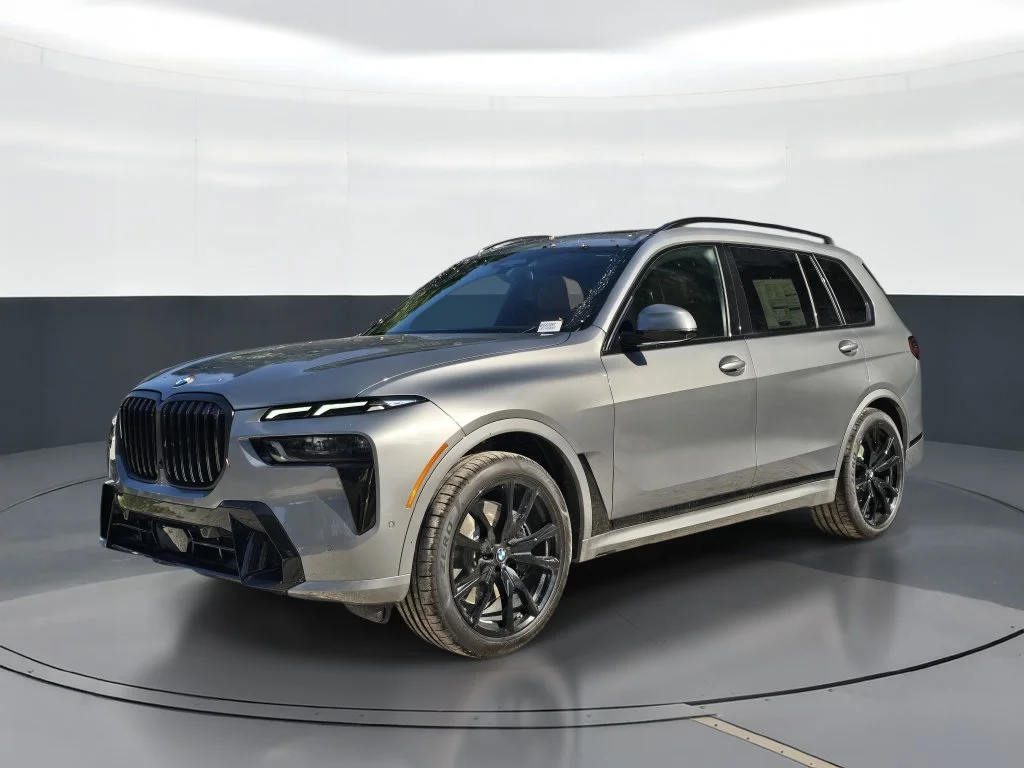 2027 BMW X7